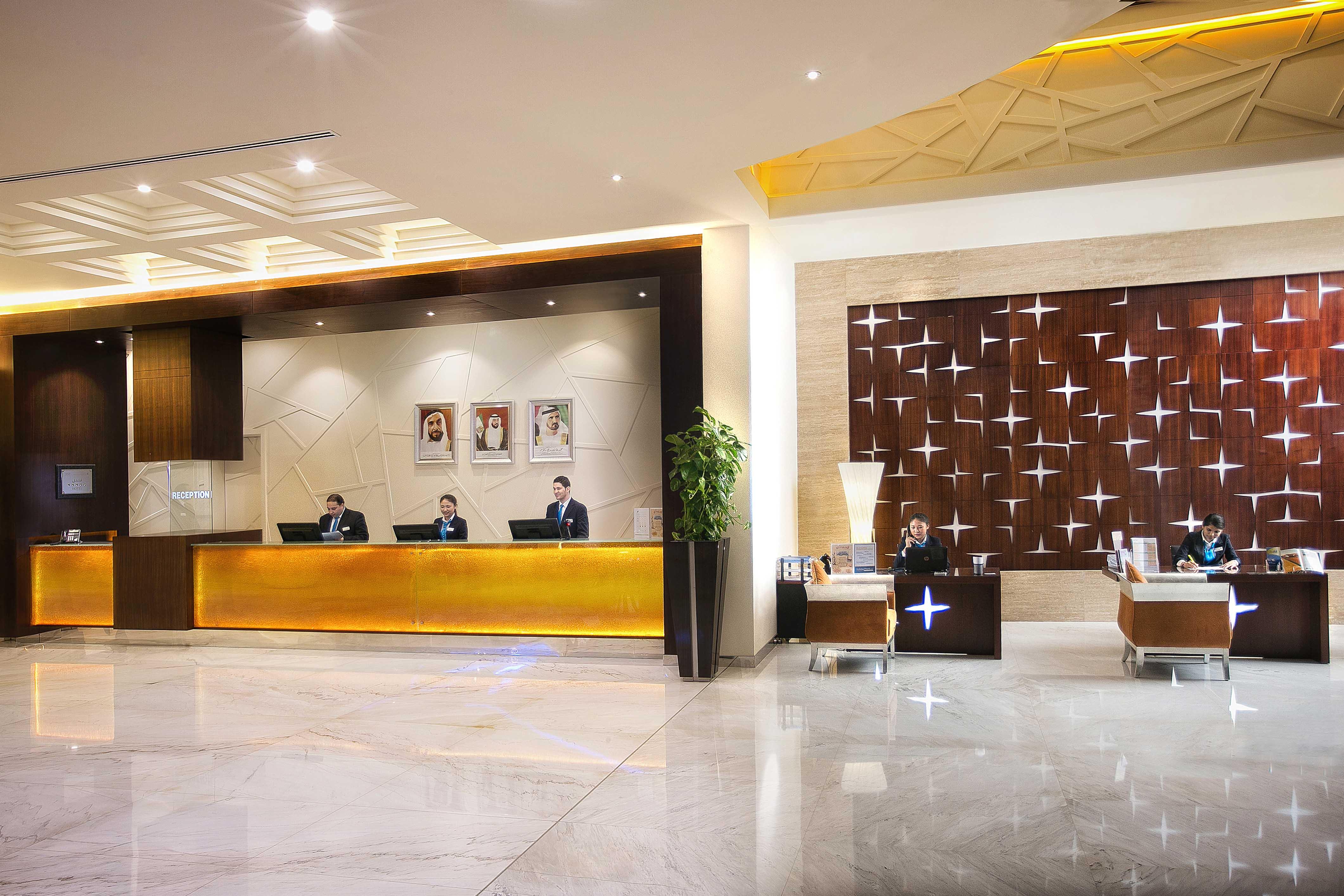 Vintage Grand Hotel - Formerly Ghaya Grand Hotel Dubái Exterior foto Lobby